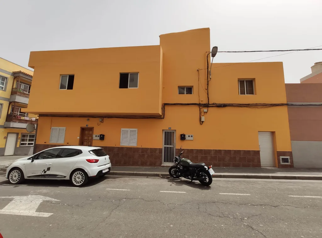Fassade vor der Renovierung